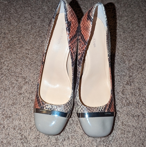 Calvin Klein Colourful Print 5 inch chunky heels - Picture 3 of 5